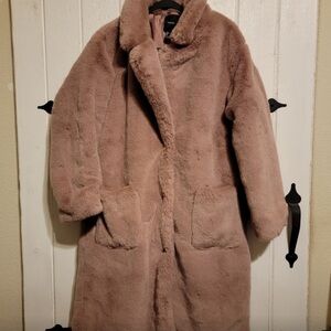 Forever 21  Plush Satin Lined faux fur coat large